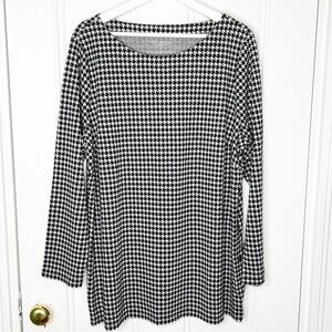 NWOT Talbots black and white houndstooth long sleeve top size 14 button detail